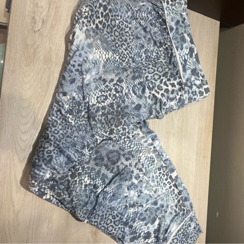 Woman’s lounge pants